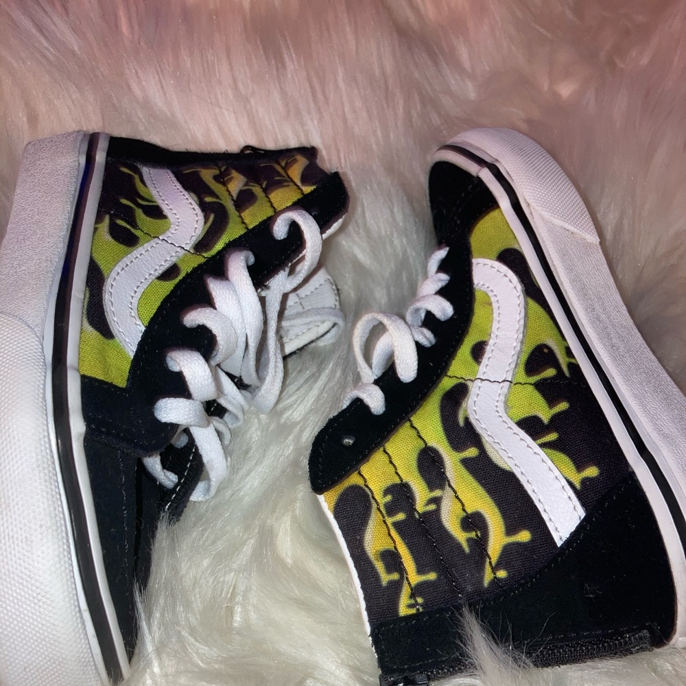 Lime & black Vans.